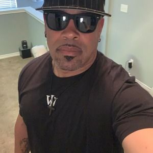 Meet your Posher, Corey